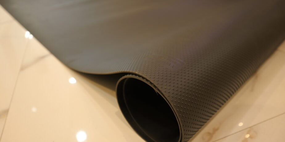 Electrical Insulation Rubber Mat for Sale in Indonesia